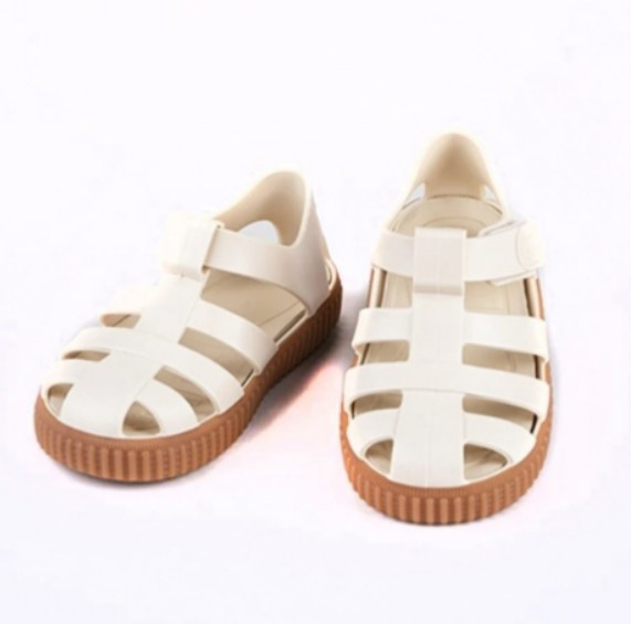 Waterschoentjes off white